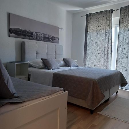 Studio Apartman Marija Trogir Exteriör bild